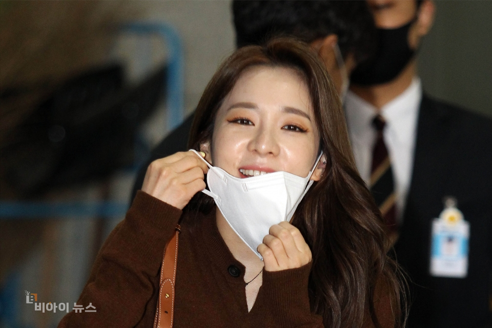 [포토] 오늘도 열일하러 예능 녹화장으로
