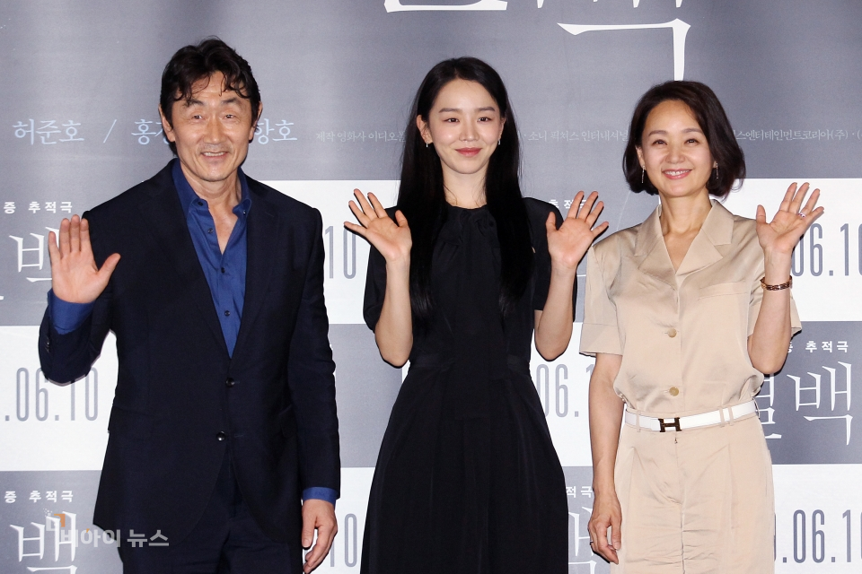배우 포스 넘치는 허준호, 신혜선, 배종옥의 쓰리샷!